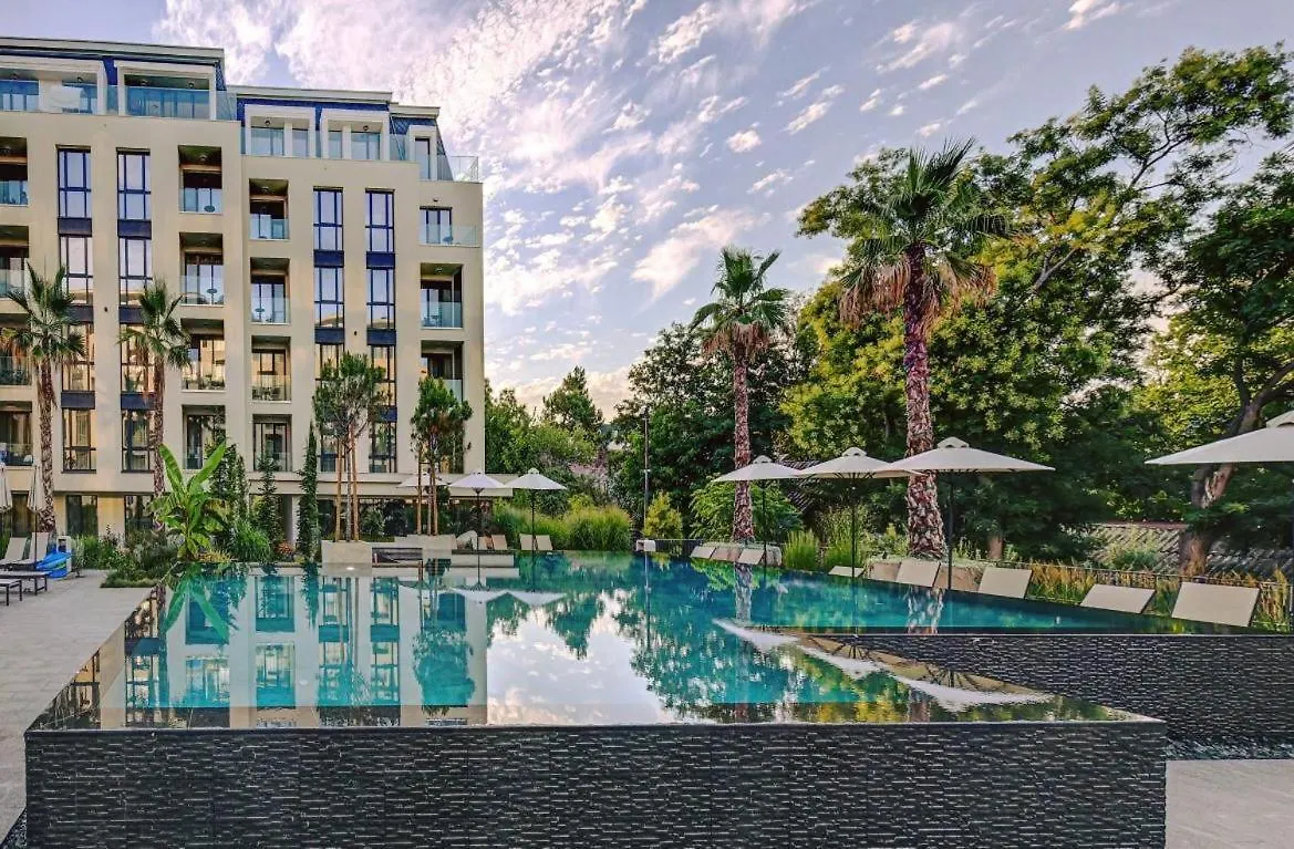 Azur Beach Apartment Varna