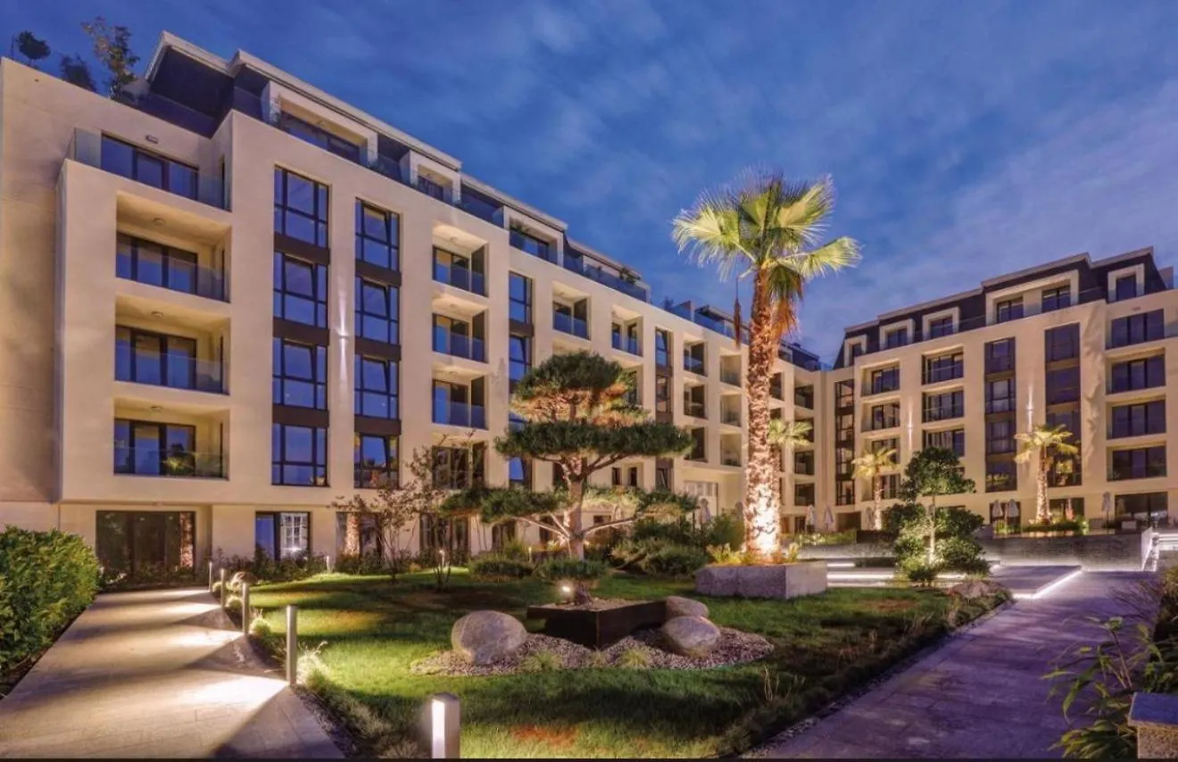 Azur Beach Apartment Varna