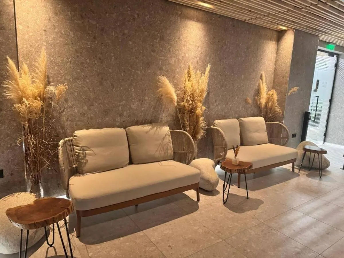 Azur Beach Apartment Varna 0*,